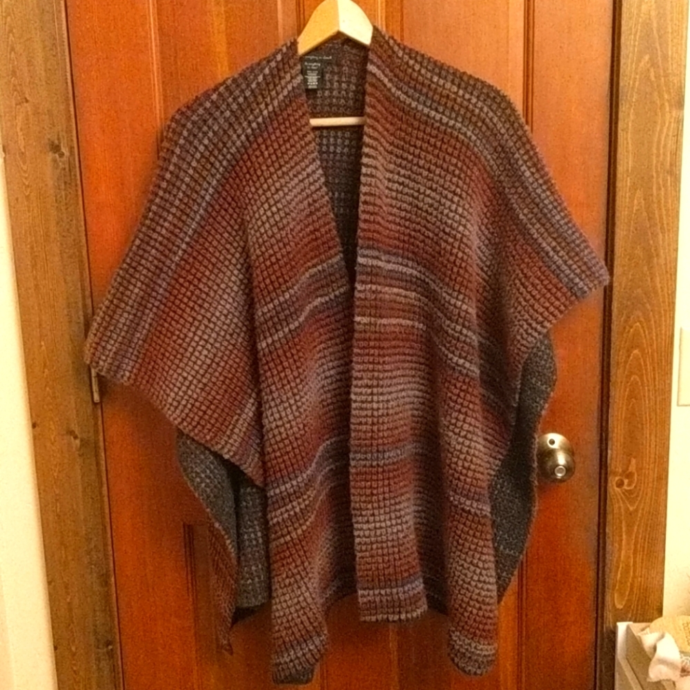 Cozy knitted wrap, one size fits all, burgundy